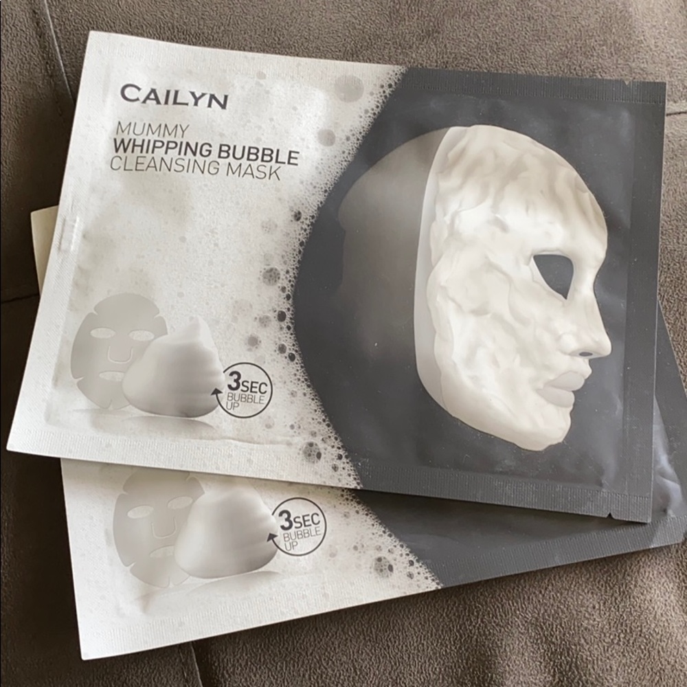 Cailyn Mummy Whipping Bubble Cleansing Mask